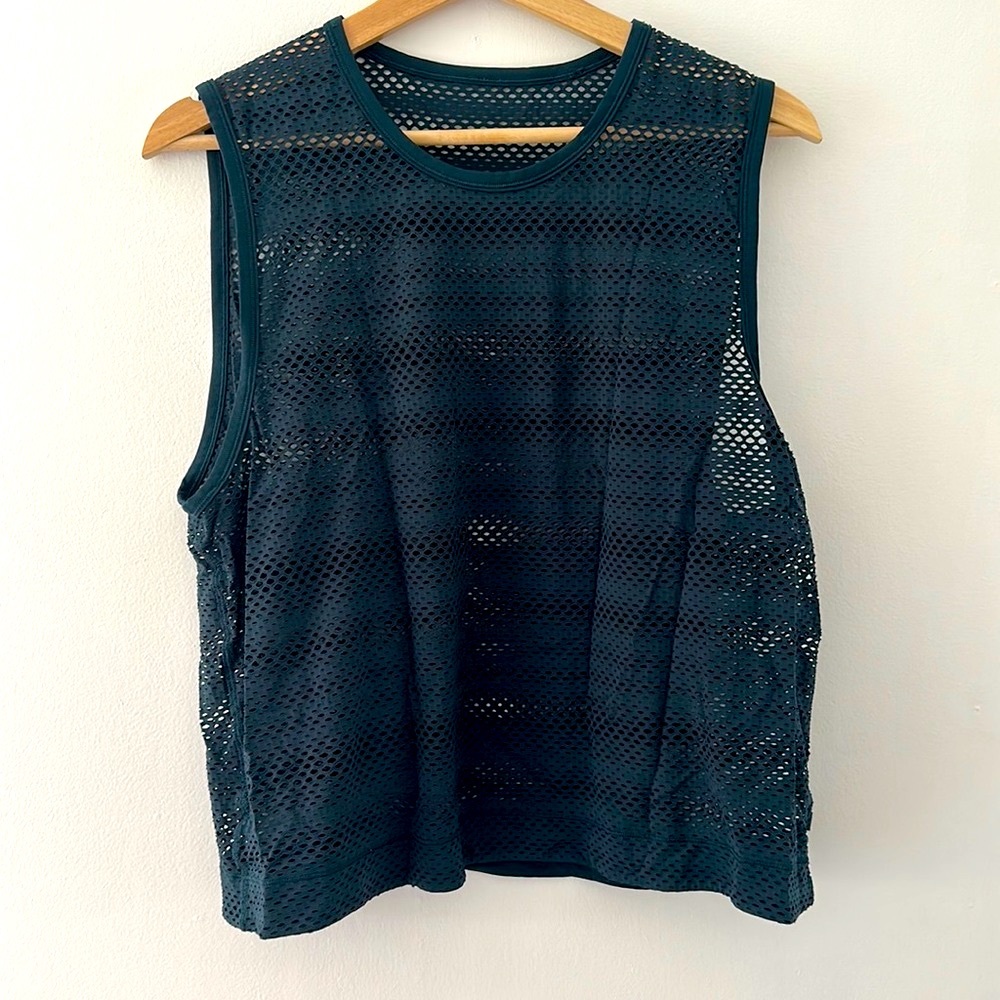Lululemon mesh cropped tank - size 12